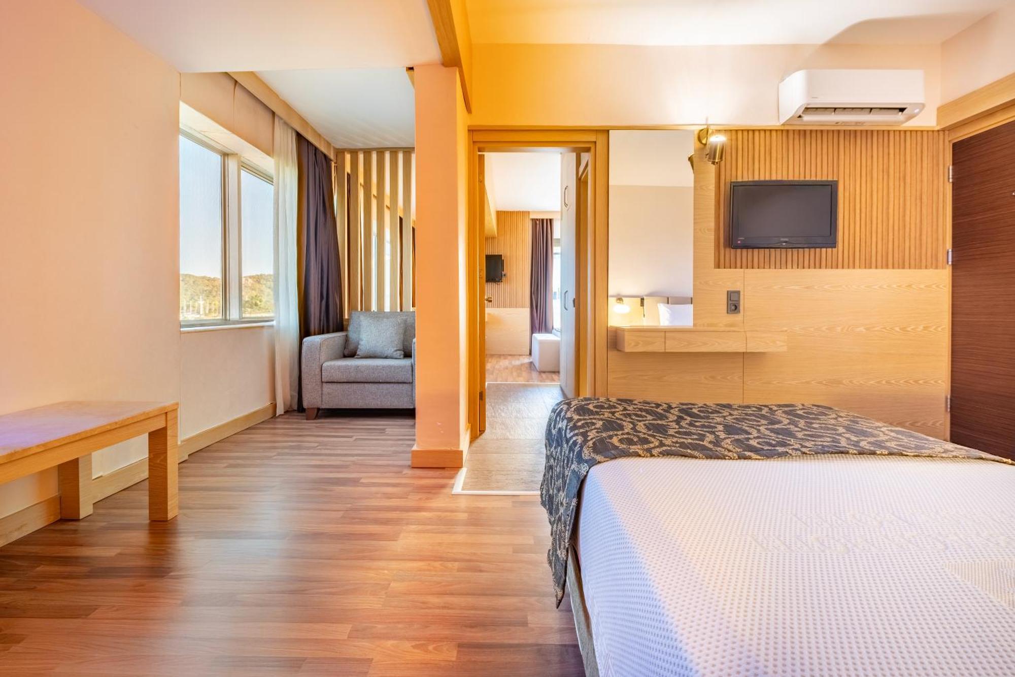 Fame Beach Hotel Kemer Exterior photo